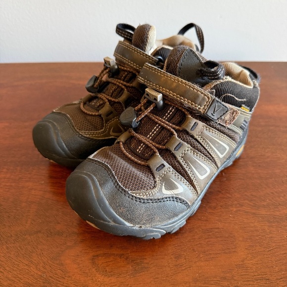 Keen Kids' Black and Brown Outdoor Boots - Picture 1 of 5
